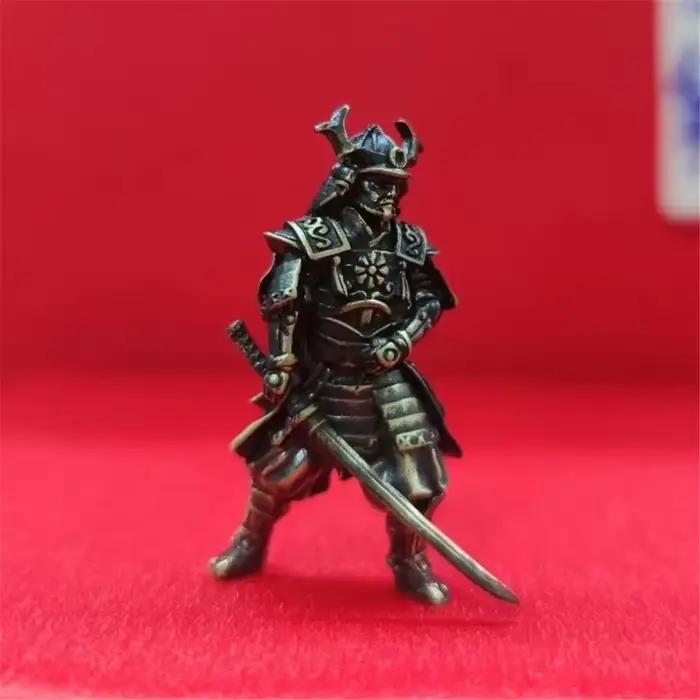 Couteau incliné créatif en cuivre pur noir de 4cm, jouet de soldat ancien samouraï, modèle de décora