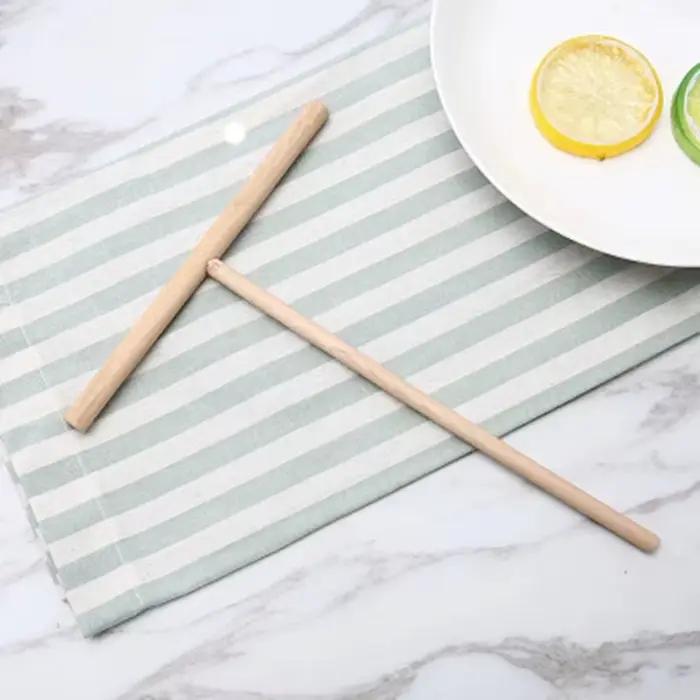 Crêpière en bois en forme de T