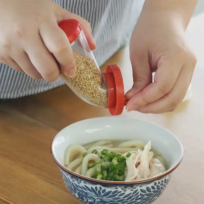 Broyeur manuel de graines de sésame gris clair pour salades de riz nouilles et sautés en cuisine à domicile occasionnels et cadeaux pour amateurs de cuisine