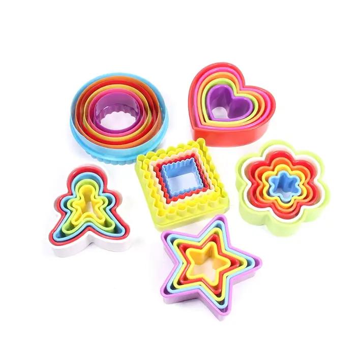 Ensemble de emporte-pièces et biscuits Leeseph