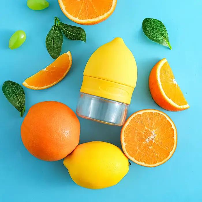 Presse-jus manuel pour citron et orange fournit brume de pulvérisation design compact facile à utiliser pour cuisine et occasions spéciales