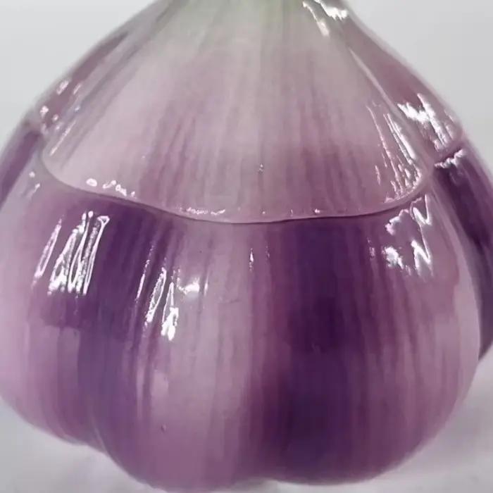 Pot de rangement en céramique d'ail violet