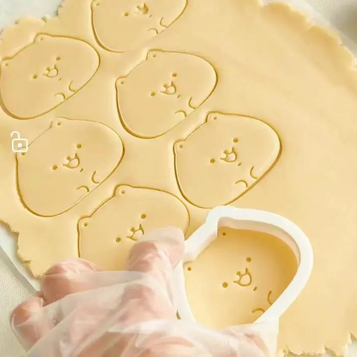 Emporte-pièce à pain grillé de dessin animé 3D