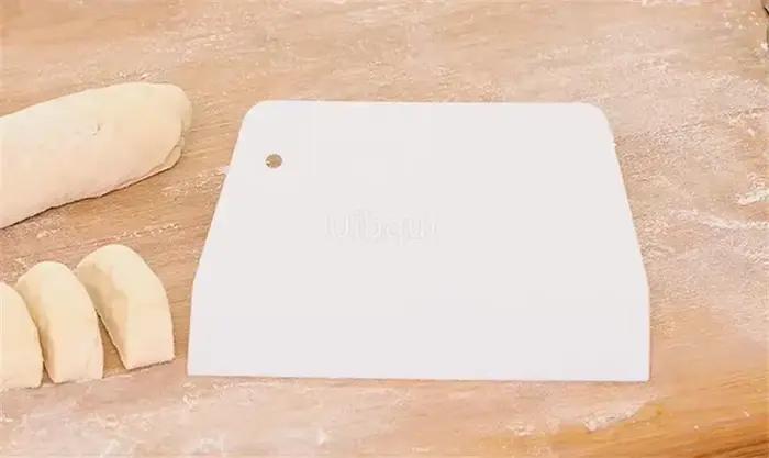Coupe-pâtisserie en plastique, planche blanche, grattoir à pâte à Pizza, spatules à gâteaux, outils Fondant Sugarcraft, trapézoïdal, pain boulanger, couteau à beurre