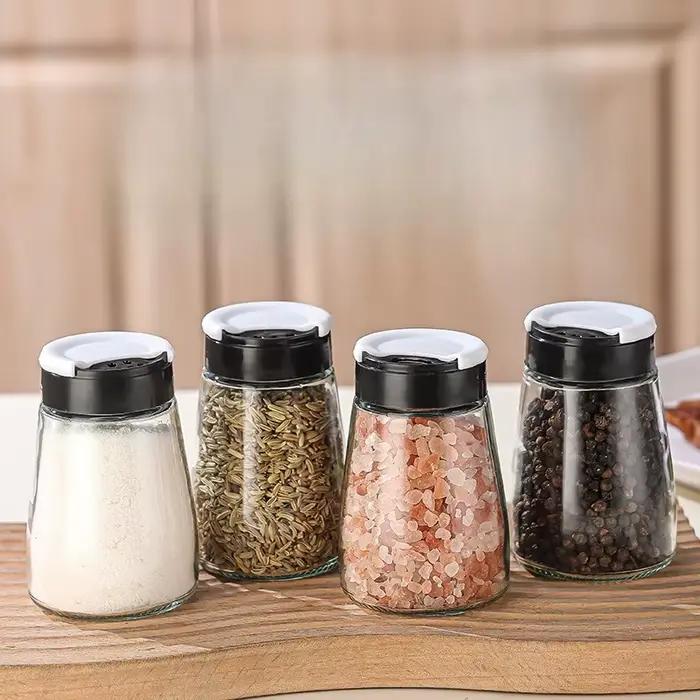 Une bouteille en plastique et verre Transparent pour la cuisine