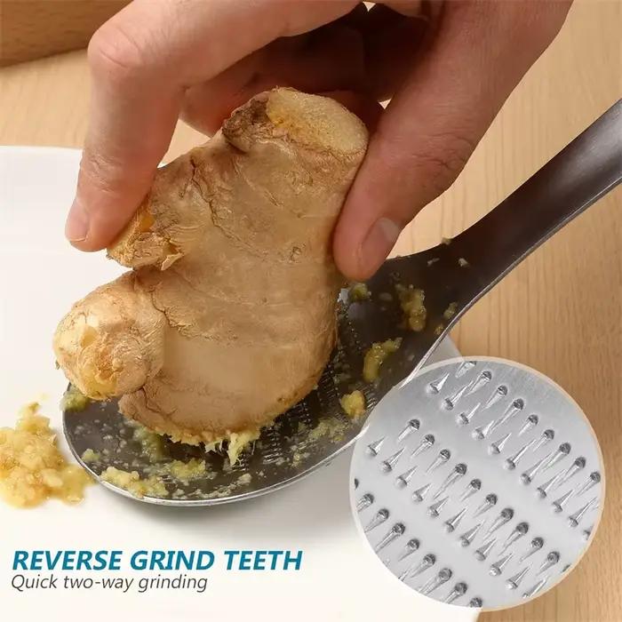 Cuillère à râpe à gingembre en acier inoxydable, cuillères à ail et à gingembre, broyeur de gingembre de cuisine polyvalent pour hacher des Fruits et légumes à l'ail