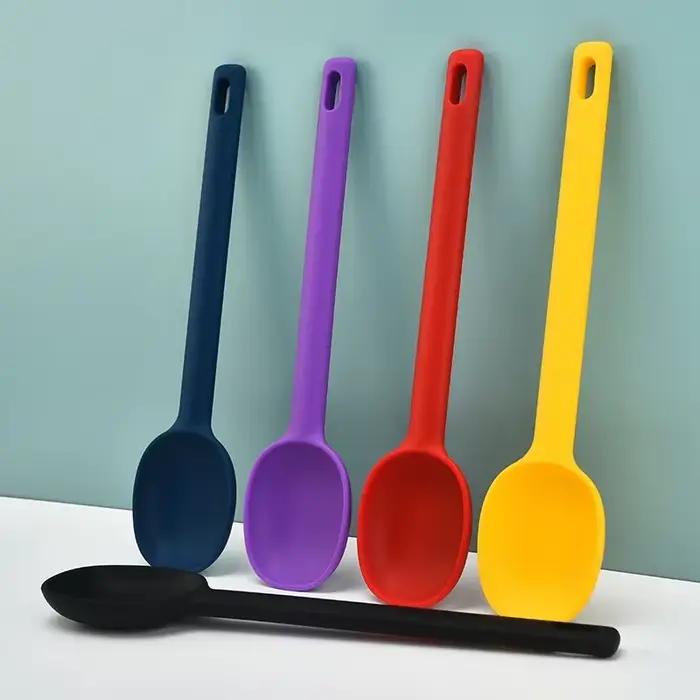 Grande cuillère à remuer en silicone, cuillère à salade, cuillère à assaisonnement de cuisine, cuillère à crème glacée, cuillère à gâteau, outil de cuisine, F2