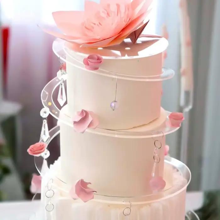 Support à gâteaux en spirale acrylique andralyn rose et jaune clair pour célébrations de mariage, anniversaire et festivals occasions spéciales