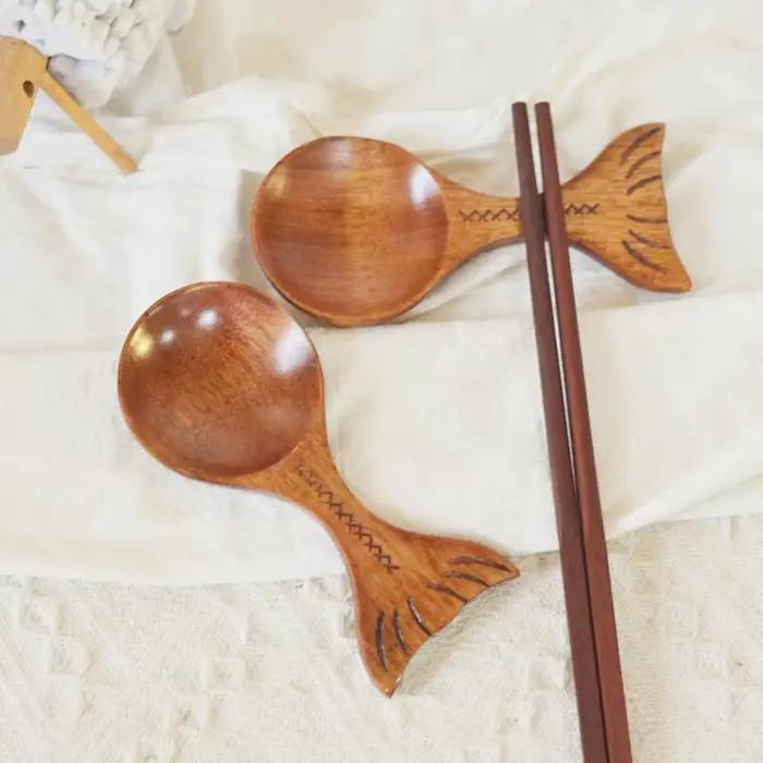 Cuillère à Sauce rétro en forme de poisson, 100 pièces, Style japonais, manche court, cuillère en bois résistante à la chaleur, petite cuillère en forme de poisson, outil de cuisine