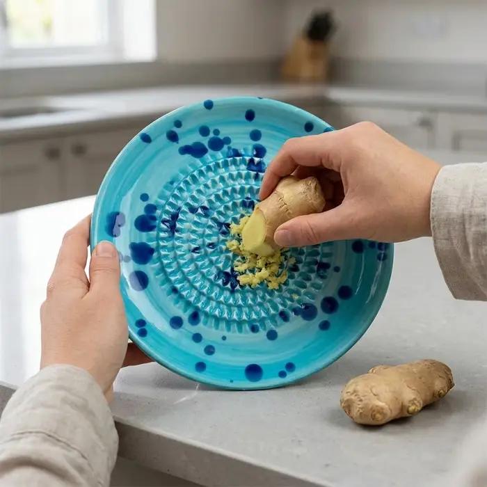Râpe à gingembre en céramique portable, outil de cuisine en porcelaine pour broyer les carottes, le wasabi, les fruits, les légumes, le gingembre, l'ail et le fromage