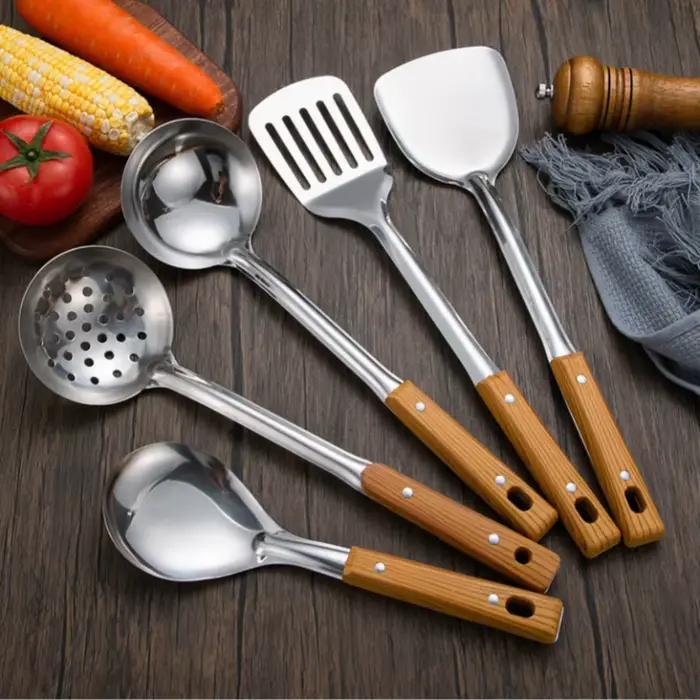 Ensemble d'ustensiles de cuisine en acier inoxydable avec manche en bois : spatule pour wok