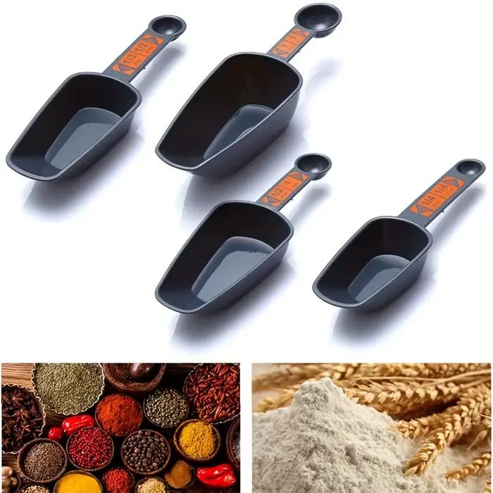 Cet ensemble de cuillères doseuses en quatre pièces est parfait pour mesurer les ingrédients humides et secs et les organiser.