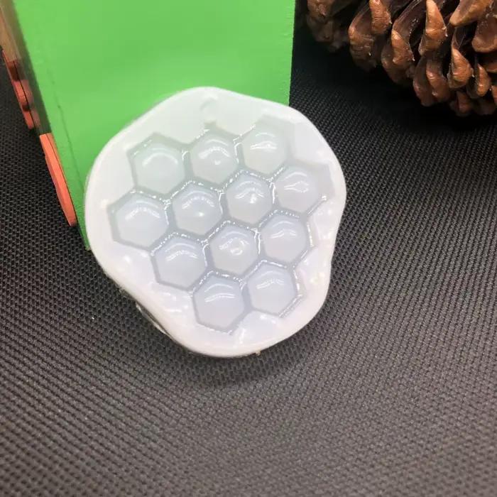Moule en forme de nid d'abeille à faire soi-même