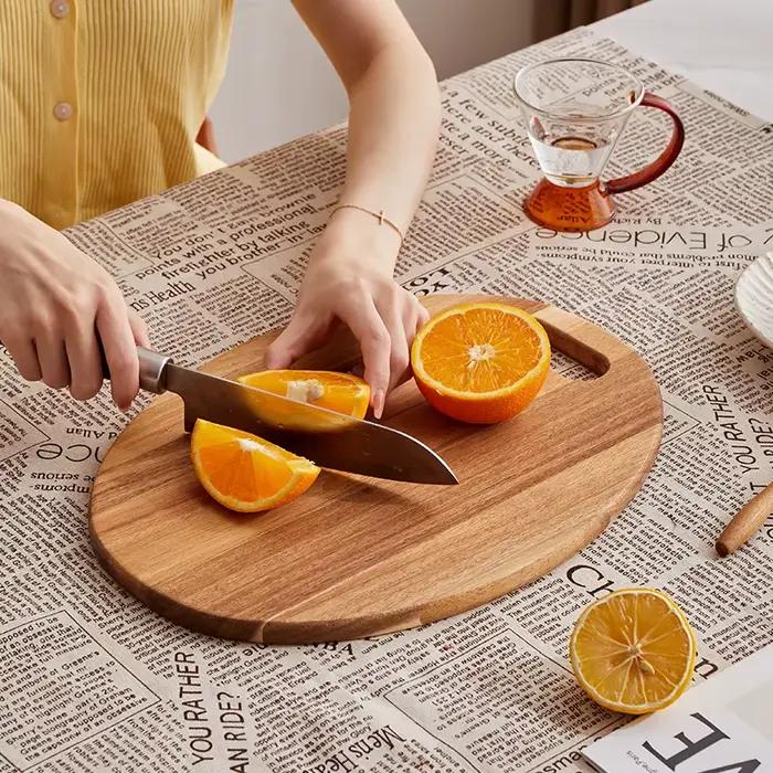 Planche à découper en noyer d'acacia