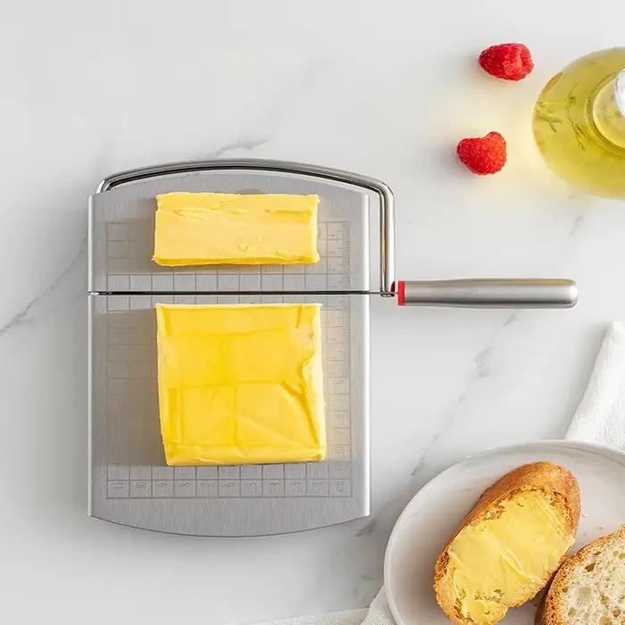 Trancheuse à fromage de poupée avec échelle