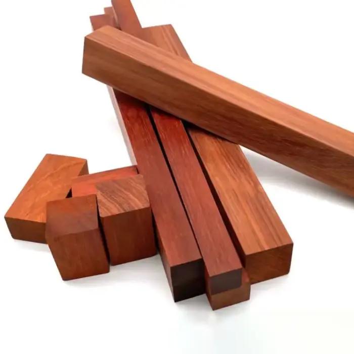 Planche en bois de rose rouge africain