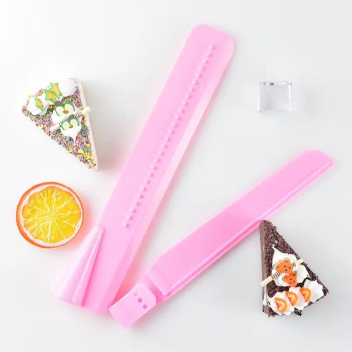 Grattoir à gâteau plus lisse