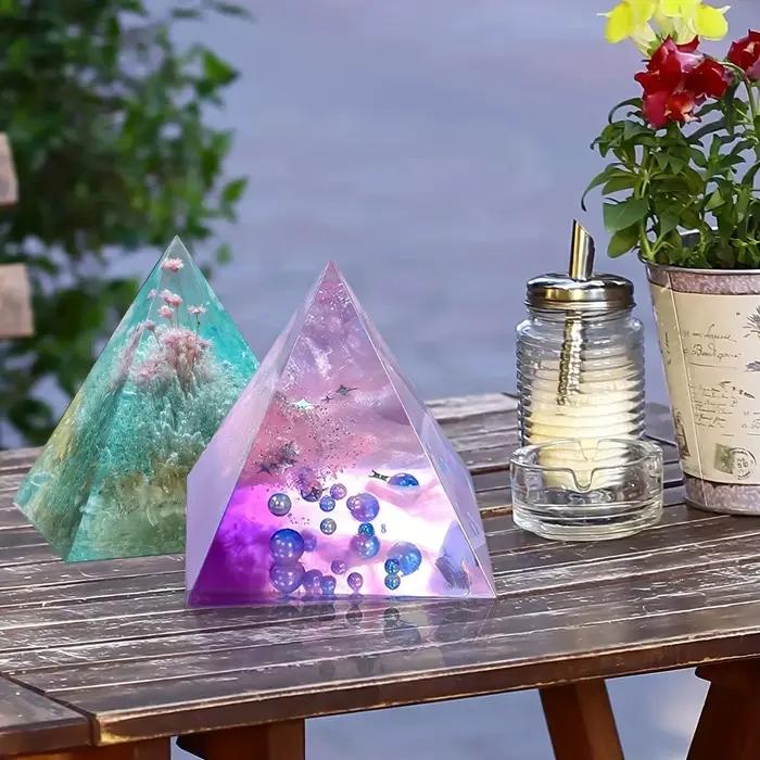 5 pièces - Moules en résine en forme de pyramide de différentes tailles