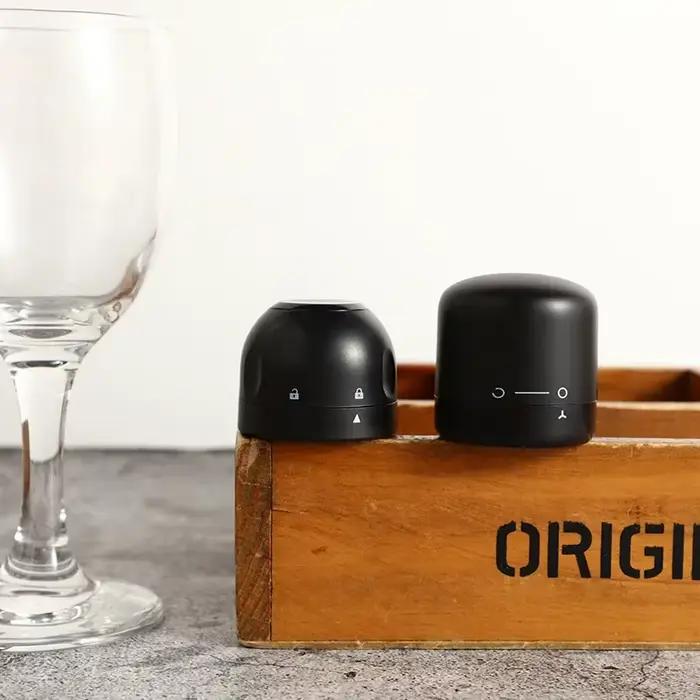 Bouchons de bouteilles de vin rouge noirs
