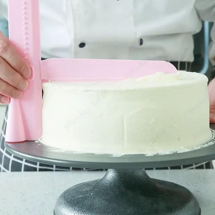 Grattoir à gâteau plus lisse