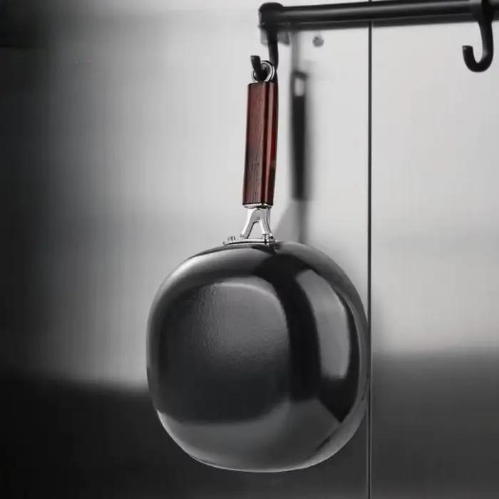 Poêle à frire carrée en fer raffiné universelle, sans revêtement, manche en bois, poêle à frire, mini poêle à fond plat antiadhésive, cuisinière à induction