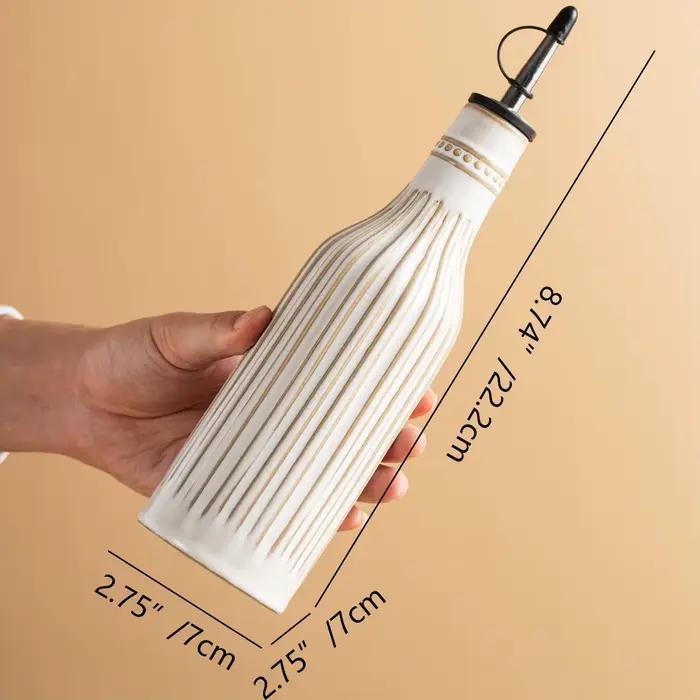 Bouteille d'huile et de vinaigre en céramique blanche à rayures simples et élégantes, style japonais