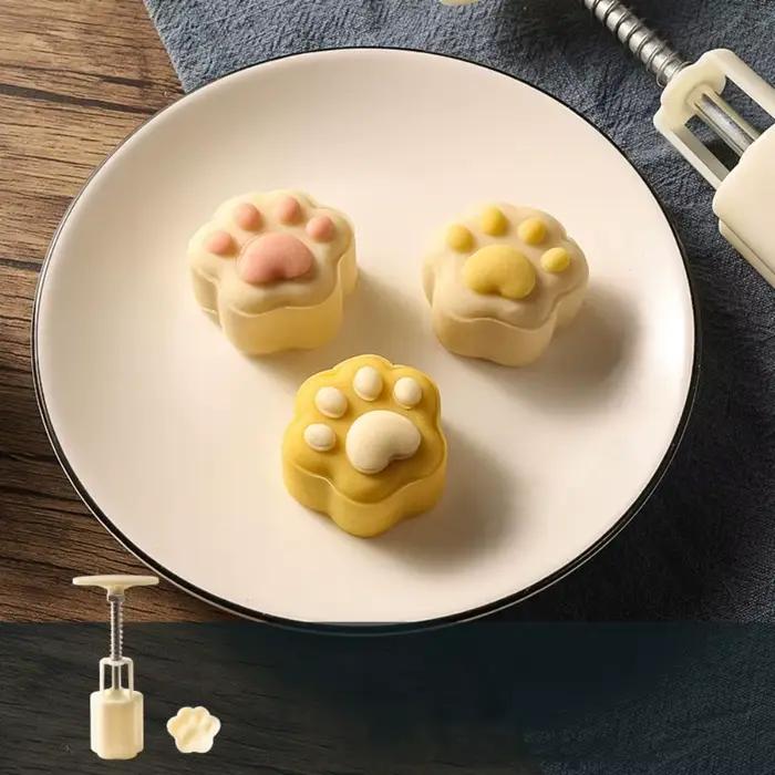 Lot de 2 moules à gâteaux de lune en forme de fraise/ananas/patte de chat, moule à biscuits 3D en re