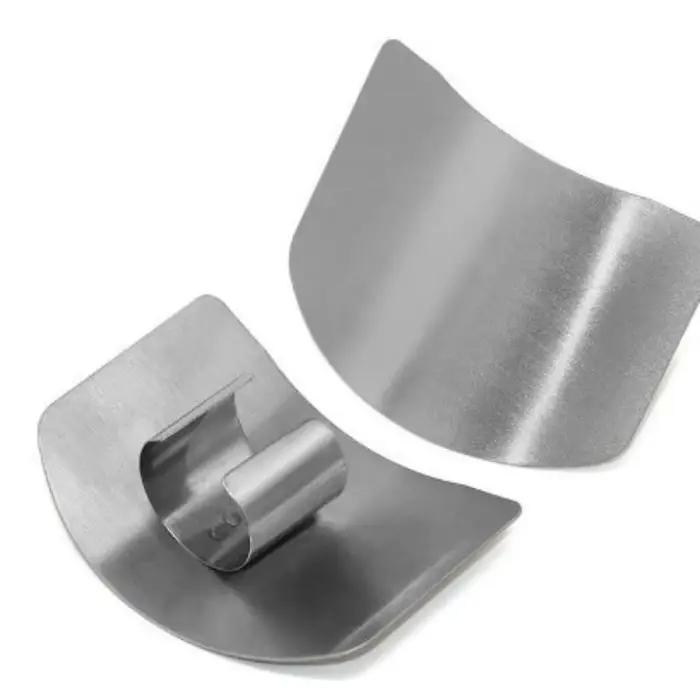 Protège-doigts en acier inoxydable pour la cuisine – Protection sûre et durable pour couper et hache