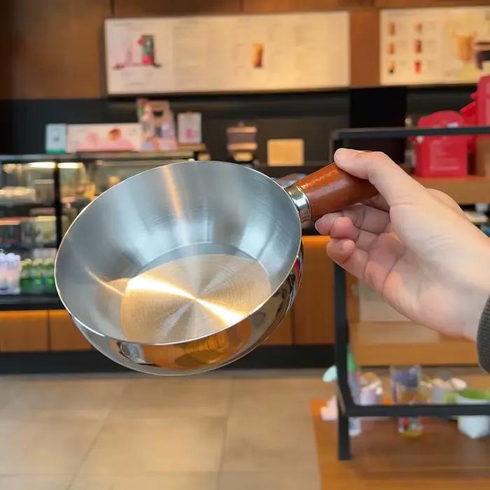 ● Casserole à lait en acier inoxydable avec poignée en bois, casserole compacte, adaptée pour faire frire des œufs et réchauffer le lait