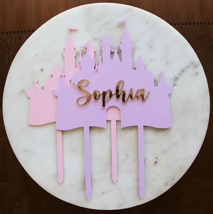 Décorations de gâteaux personnalisées en acrylique | Décorations de gâteau personnalisées en forme de château de princesse | Inserts en acrylique pour gâteaux | Plusieurs options de couleurs