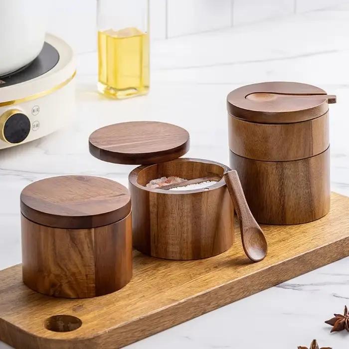 Pot d'assaisonnement en bois, salière à poivre, boîte d'assaisonnement de grande capacité avec cuillère, couvercle rotatif magnétique, rangement de cuisine