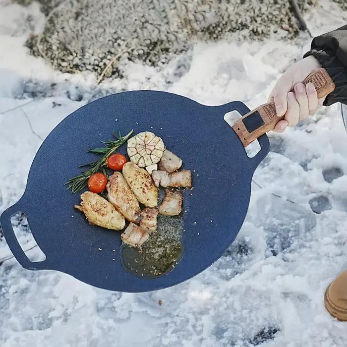 Poignée de poêle à griller anti-brûlure Poignée en bois solide Poignée ajustable Clip de plaque de barbecue Poignée isolée Outils de cuisine pour le camping et le pique-nique