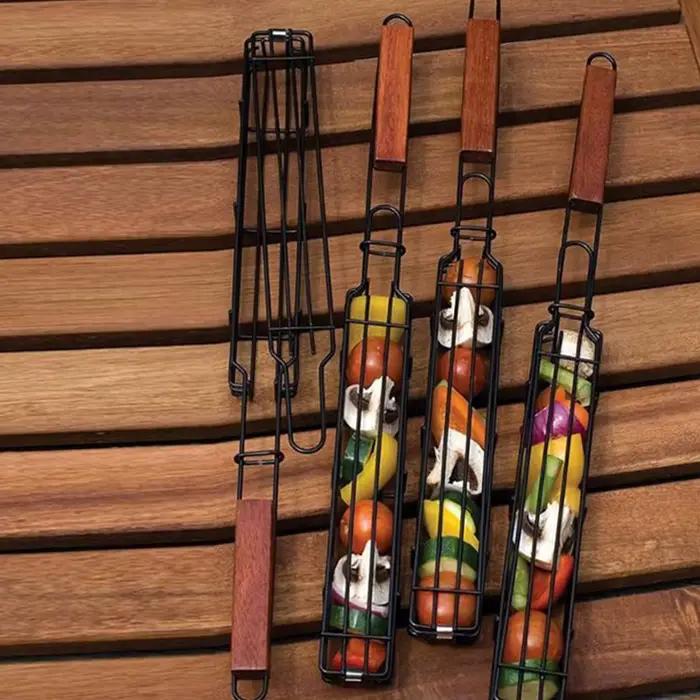 Accessoire de barbecue en acier inoxydable avec manche en bois pour grilling facile et sans adhérence, idéal pour camping et occasions extérieures