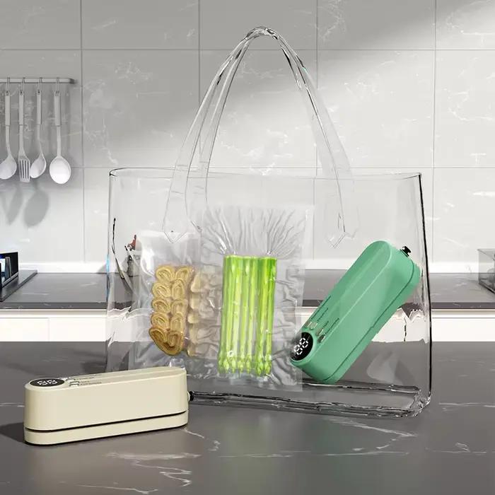 Mini machine de mise sous vide sans fil entièrement automatique, petite machine d'emballage alimentaire portable pour la maison, machine de scellage plastique