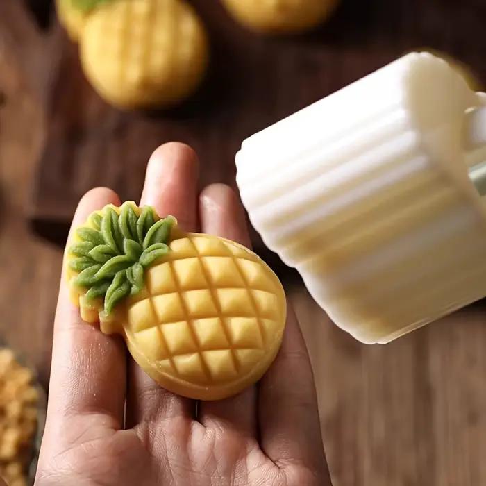 Moule à pâtisserie en forme d'ananas et de fruits
