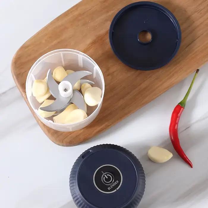 Hachoir électrique de cuisine portable hachoir à légumes presse-ail broyeur à viande minioutil multifonction pour cuisiniers expérimentés et débutants