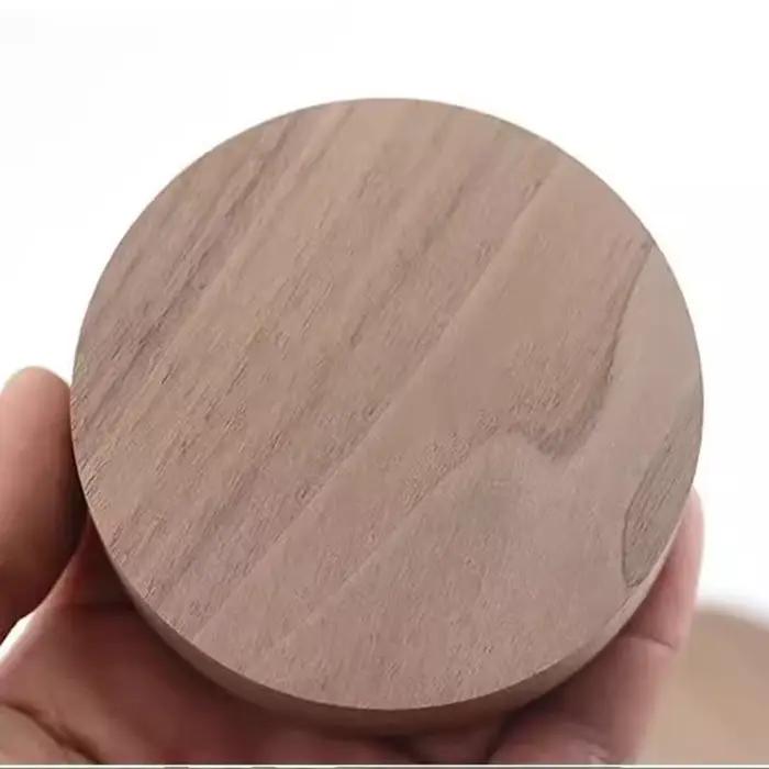 Bloc de bois rond en noyer noir naturel
