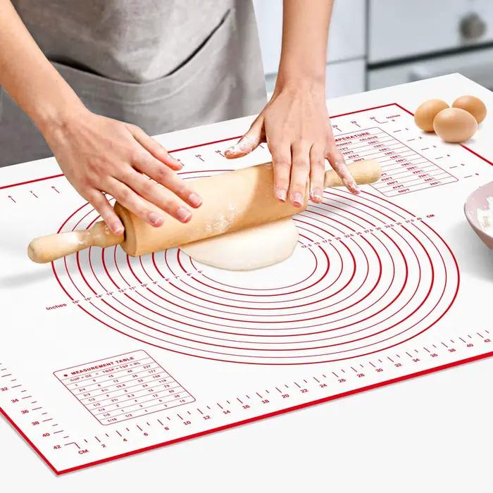 Tapis de cuisson en silicone buyyes pour pâte à pizza, gâteau et pâte - outil de pâtisserie et cuisson résistant, antiadhésif, multicolore pour cuisine et bar occasionnels