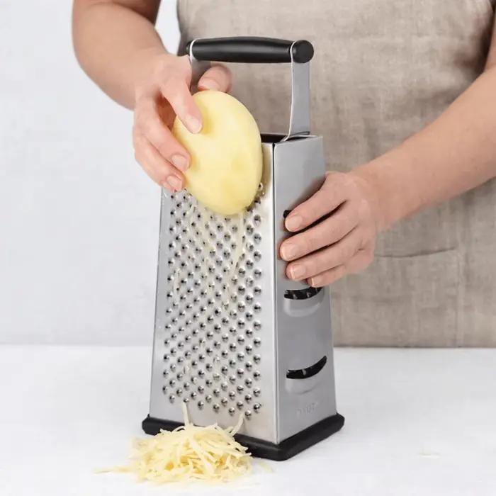 Râpe à fromage multifonctionnelle 4 faces en acier inoxydable, râpe à légumes sur pied, poignée confortable, base antidérapante