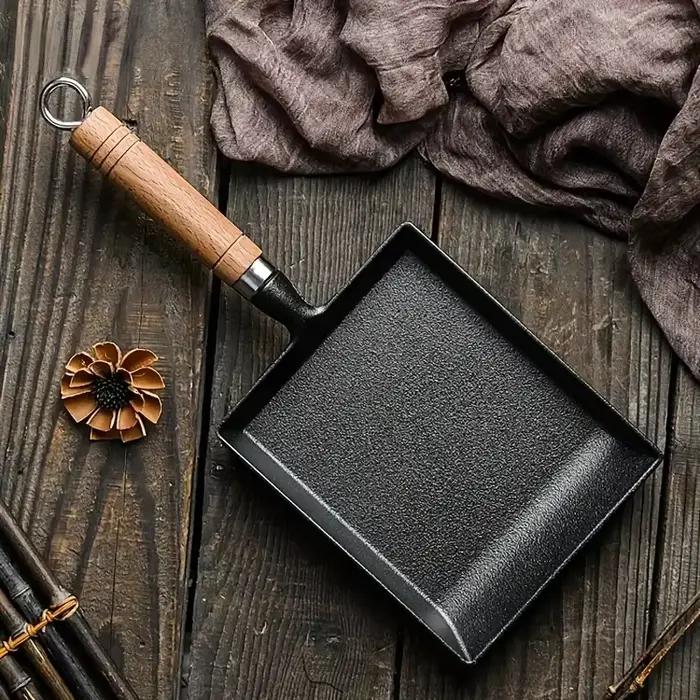 Poêle à frire Tamagoyaki antiadhésive noire pour œufs et crêpes, avec couvercle, compatible gaz et induction, en fonte japonaise