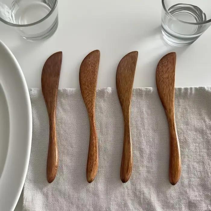 Couteau à fromage en bois gris clair élégant pour trancher et servir des marmelades et desserts chez vous occasions spéciales