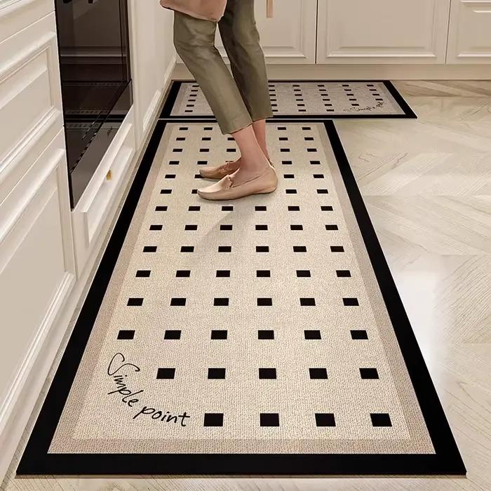 Tapis de sol cuisine en pvc imperméable résistant à l'huile antidérapant en cuir style classique pour décoration de maison usage commercialisée occasions spéciales
