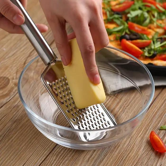 Râpe à fromage polyvalente en acier inoxydable