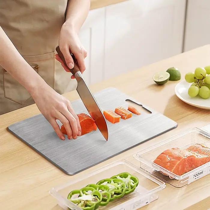 Planches à découper en titane pour cuisine