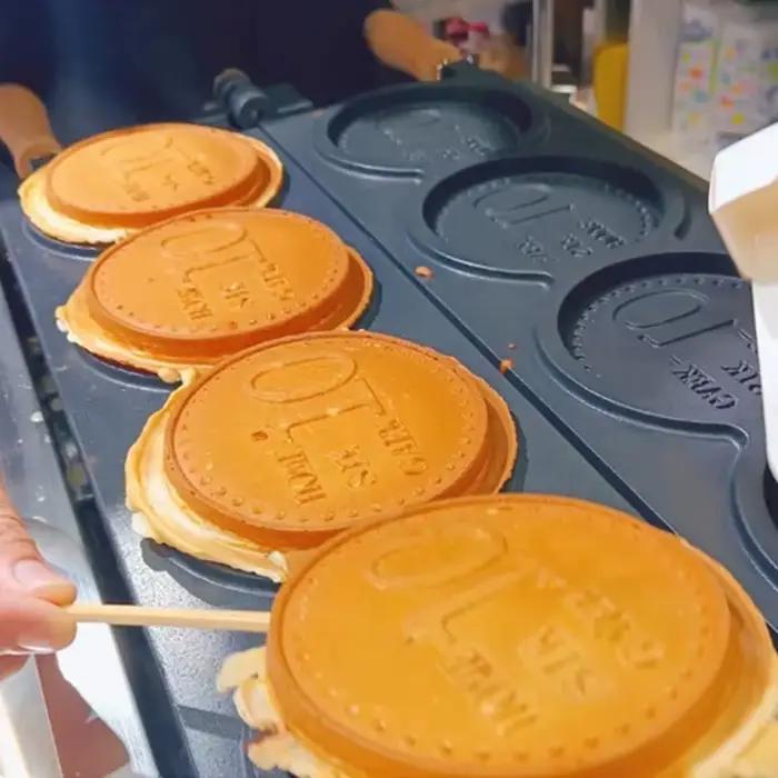 Crêpes japonaises en forme de pièce de monnaie