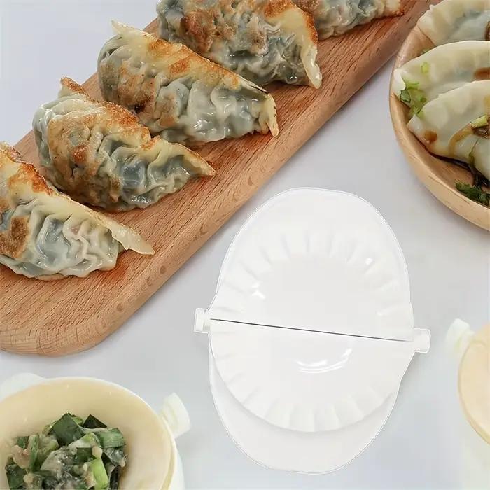 Moule à raviolis en forme de boulettes