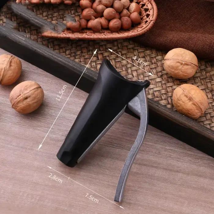 Pince à noisettes en alliage de Zinc Durable, ouvre-écrou en forme d'entonnoir noir et rouge, décortiqueur, pince à noix d'amande, outils de cuisine