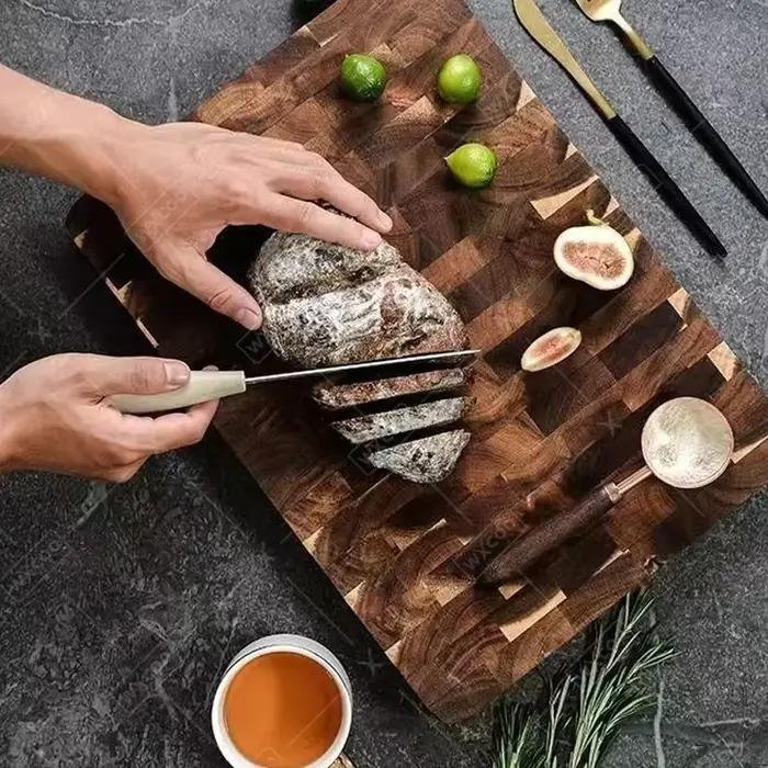 Planche à découper en bois d'acacia épais