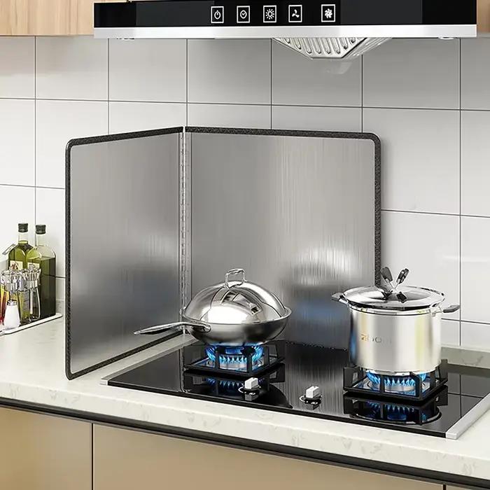 Écran anti-éclaboussures d'huile et de graisse en acier inoxydable pour la cuisson et les cuisinières à gaz