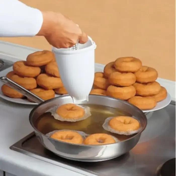 Machine à beignets en plastique, moules à gaufres, accessoire de cuisine, ustensiles de cuisson, moule à gâteaux, biscuits, outil de cuisson, bricolage